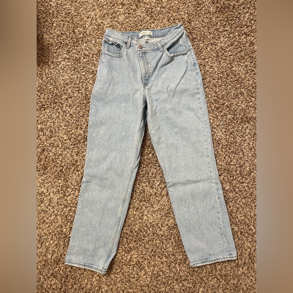 Abercrombie and fitch 90s high rise straight Jean cross waist